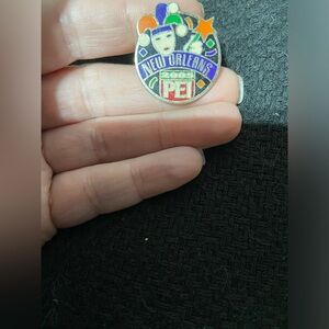 Marti Gras 2005 Pin. PEI. Unisex